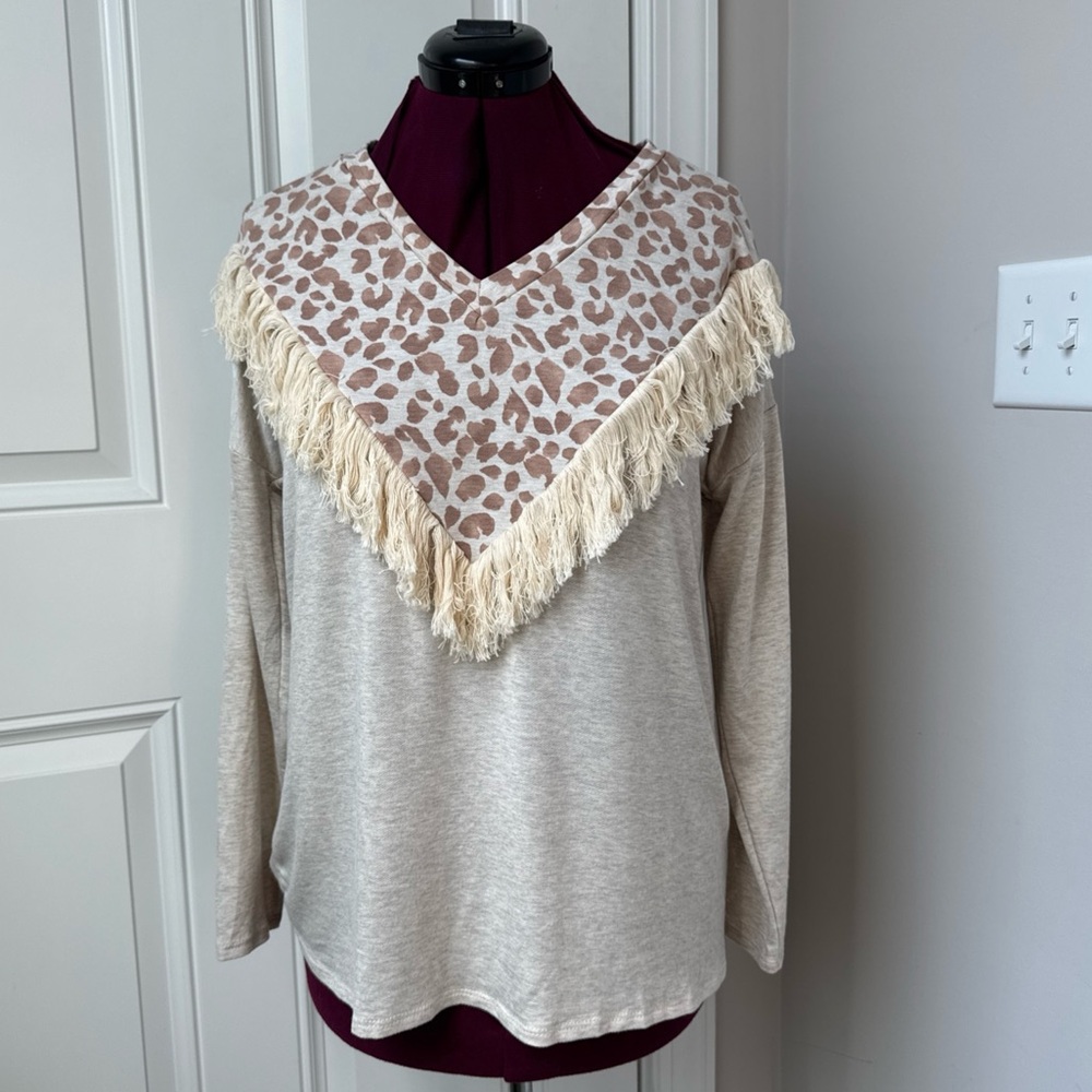 Southwestern Animal Print Long Sleeve Fringe Top Womens M V-neck Beige cowgirl